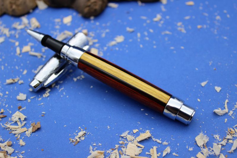 Rollerball pen the Editor with Amaranth laminate