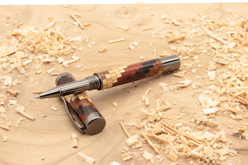 Stylo Roller Contemporain Segmenté Quatre-Quarts