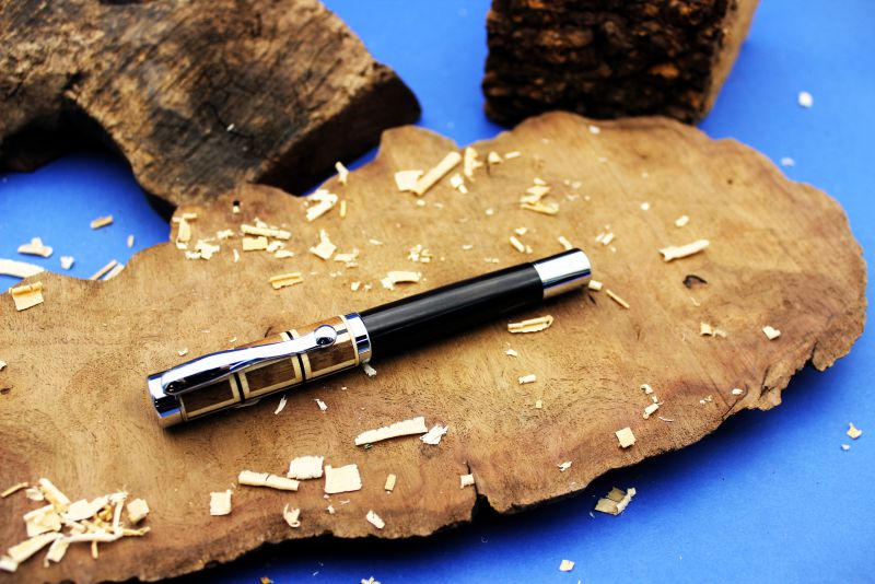 Contemporain à carreaux