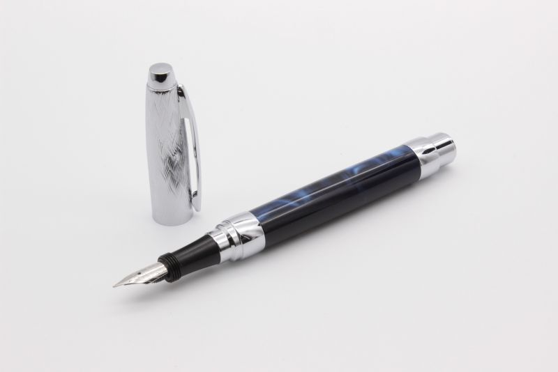 Fountain pen blue Abyss the Editor